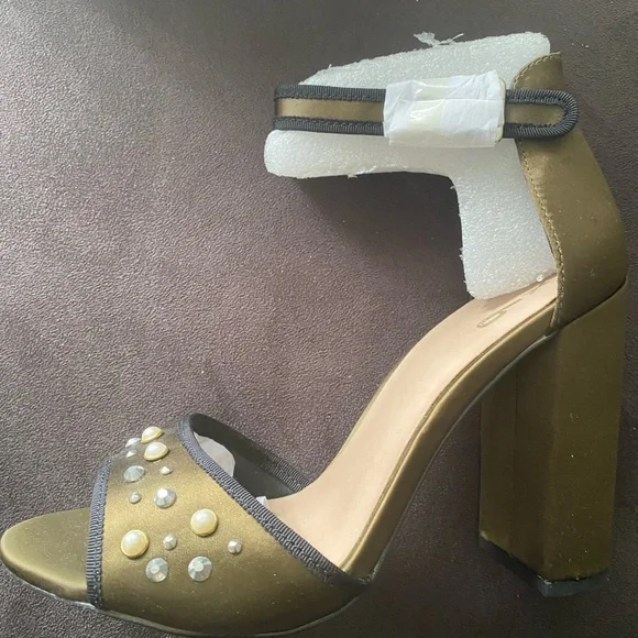 Mix No. 6 Silk Satin Jazmynne Ankle Strap Chunky Block Heel - Picture 1 of 4